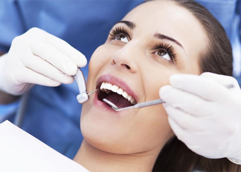 Odontología Conservadora en Caravaca de la Cruz | CLÍNICA DENTAL DOCTORES GÓMEZ